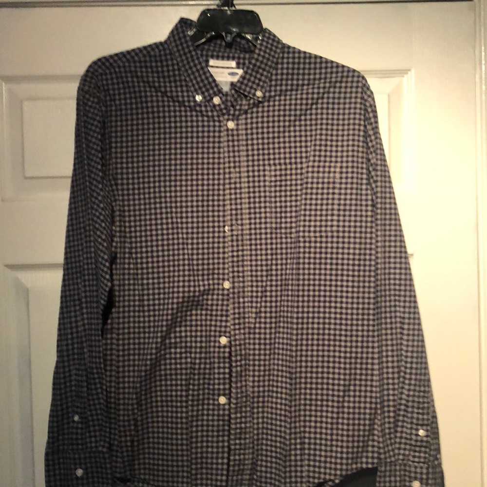 Men’s old navy button down
